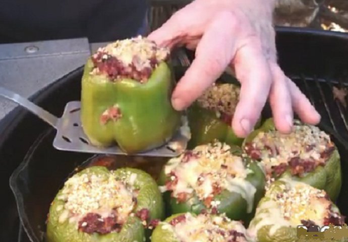 Paprike sa specijalnim punjenjem: OVAKVE JOŠ NISTE PROBALI!
