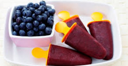 ODLIČNA IDEJA: Sladoled od voćnog jogurta