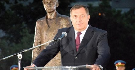 Dodik i Nikolić u Beogradu otkrili spomenik Gavrilu Principu: Naravno, nije moglo bez incidenta