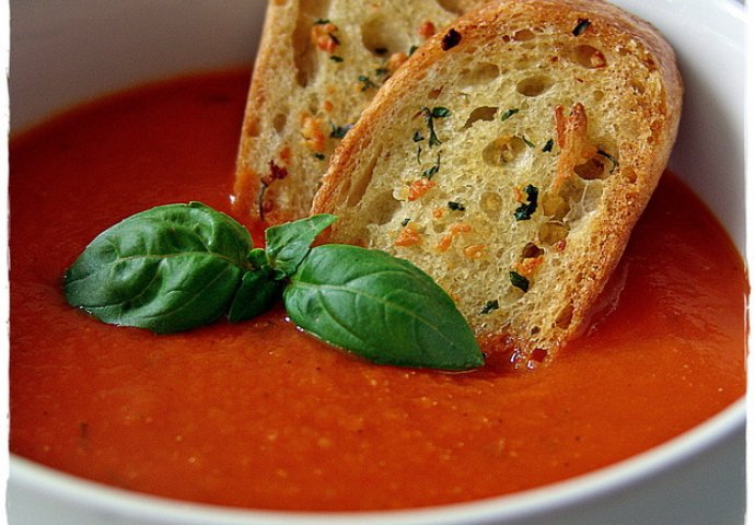 Image result for Supa od paradajza s bosiljkom (Italija)