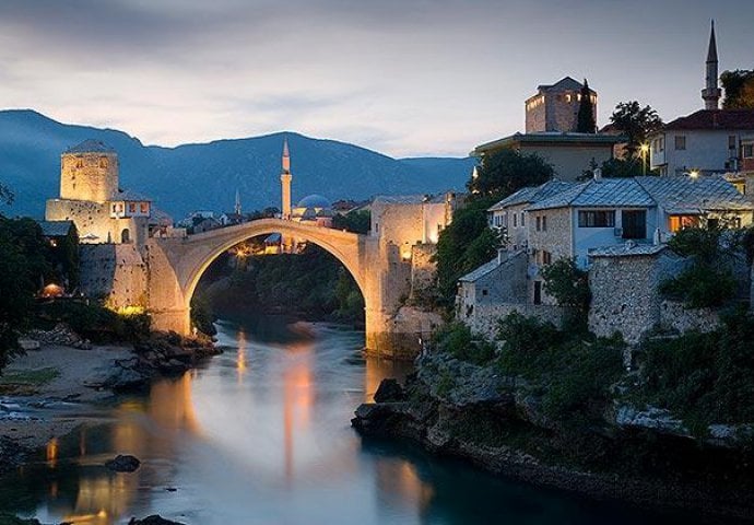 Nećete vjerovati šta se ukazalo na više mjesta u Starom gradu u Mostaru!