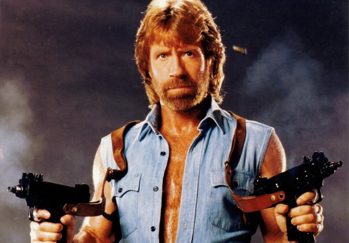 A šta nam danas radi legenda - Chuck Norris? (FOTO)