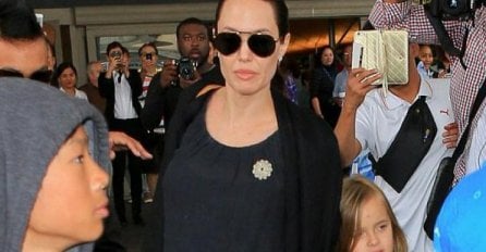 Angelina Jolie Pitt: Moramo pomoći da uspomena na Srebrenicu nikada ne izblijedi