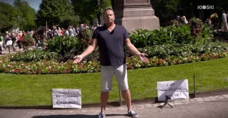 (VIDEO) HIV pozitivan muškarac tražio od ljudi da ga dodirnu, a njihove reakcije su ga rasplakale