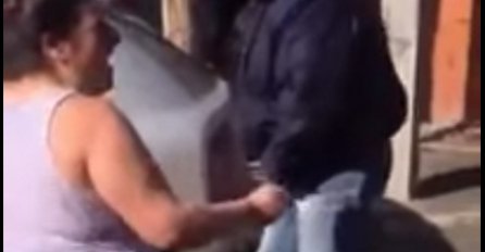 HIT NA INTERNETU : Probao da joj isječe struju, a ona njemu da isječe ‘onu stvar’ (VIDEO) 