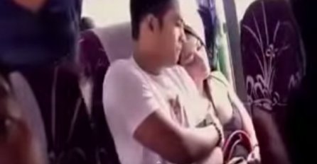 Pokušao da joj svašta radi dok ona spava u busu, PA JE DOBIO SVOJE (VIDEO)