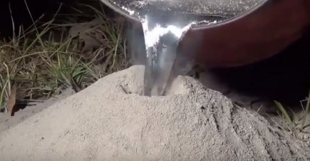 Pogledajte šta se dobije kada se u mravinjak izlije topljeni aluminijum!