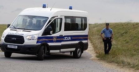 U AUTOMOBILU NIJE BILO IVANINA TIJELA Istražitelji izvukli vozilo iz jezera, potraga za majkom se nastavlja