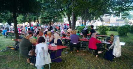 Travnik: Veliki broj građana na zajedničkom iftaru