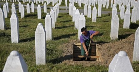 Posljednje riječi ratnog reportera: Može li iko u svijetu doći da vidi tragediju Srebrenice