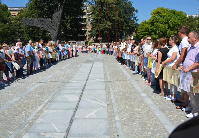 Ljubljana odala počast žrtvama genocida u Srebrenici