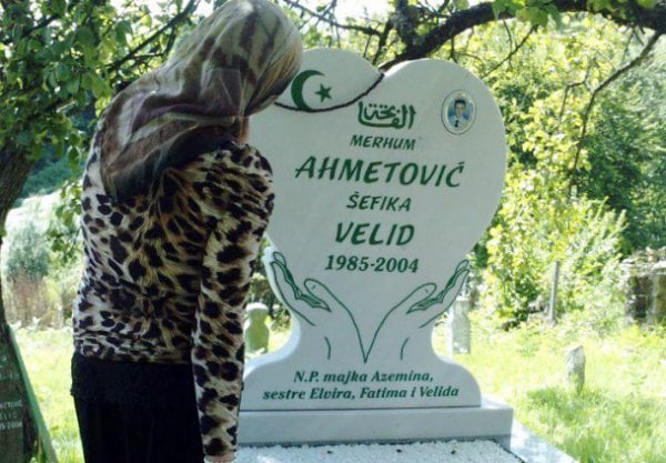 velid-sefika-ahmetovic