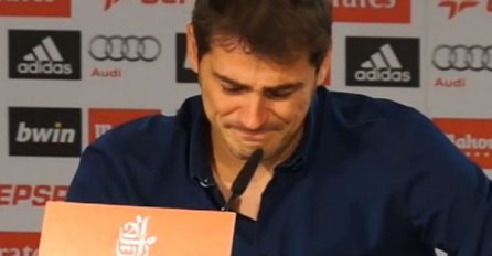 Iker Casillas se u suzama oprostio od Reala: 'Hala Madrid'