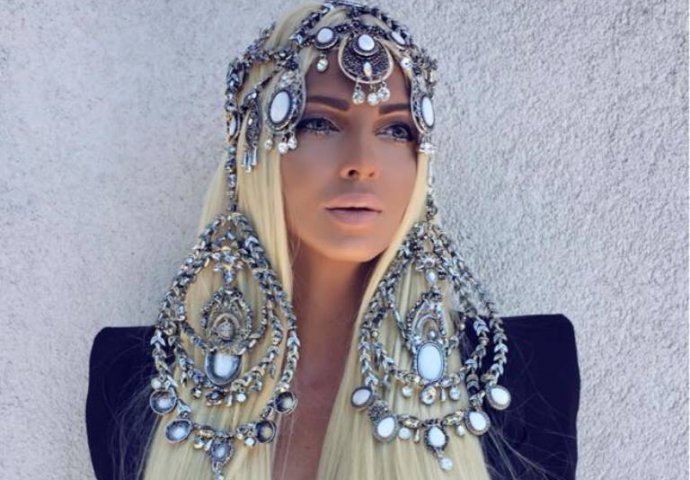 Jelena Karleuša i ove godine osudila genocid u Srebrenici