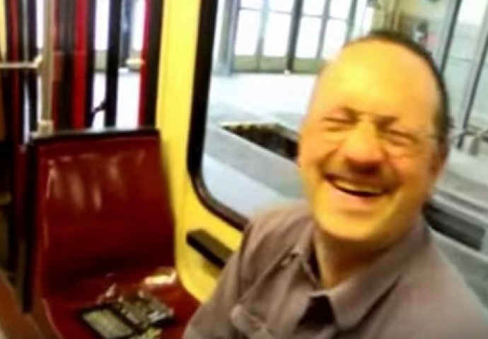 Ovo je čovjek s najluđim smijehom na svijetu! (VIDEO)