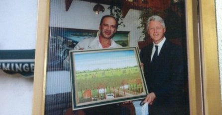 DOČEKANI OVACIJAMA:  Clinton i Albright nisu odoljeli čarima Baščaršije (FOTO)