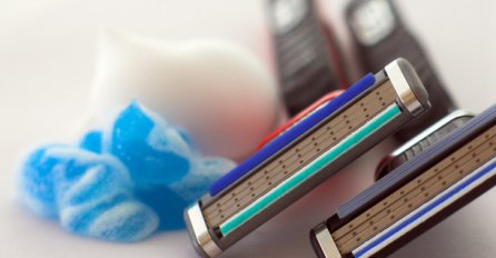 Odličan trik da naoštrite i produžite vijek trajanja vašeg brijača (VIDEO)