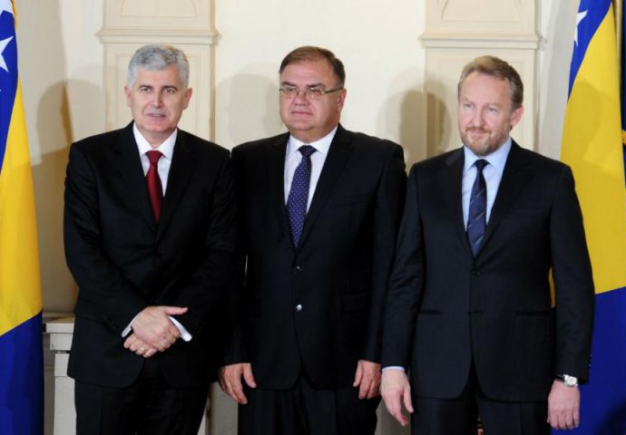 Bh. državni vrh danas na inauguraciji predsjednika Srbije Aleksandra Vučića