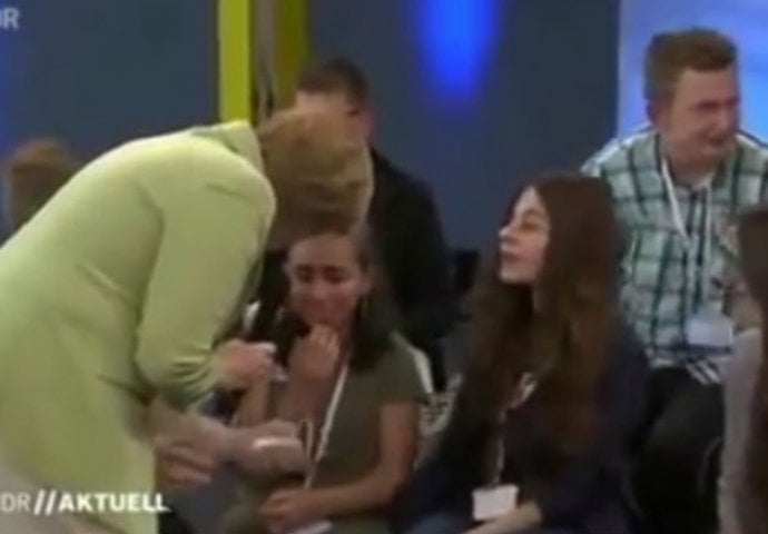  Val kritika za Merkel koja je rasplakala palestinsku djevojčicu pred kamerama