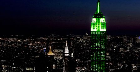 Empire state building u zelenoj boji zbog Bajrama