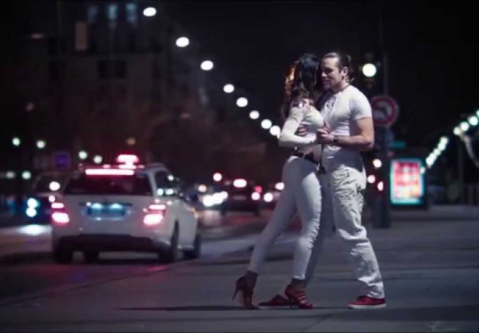 (VIDEO) Zaplesali su na ulici, a sada taj video ima preko 8 miliona pregleda
