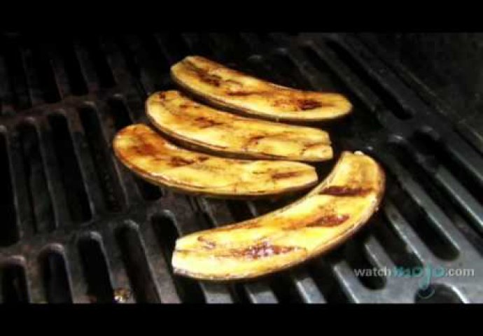 (VIDEO) Stavio je bananu na roštilj, a kad vidite rezultat odmah ćete uraditi isto!