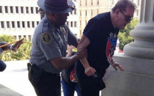 ku-klux-klan-twitter-718x446