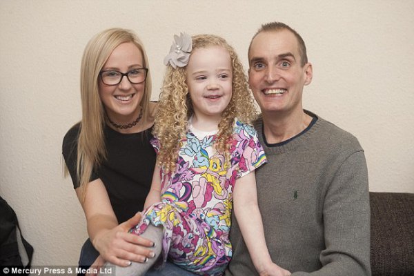 2ab725f900000578-3169401-image-a-6-1437477834031