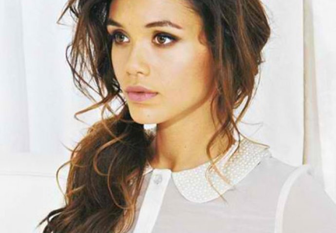 LIJEPO A JEDNOSTAVNO: Ovo su popularne frizure koje morate probati