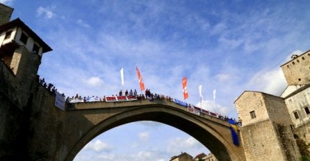 Kenan i Ahmed najmlađi ovogodišnji skakači sa Starog mosta u Mostaru