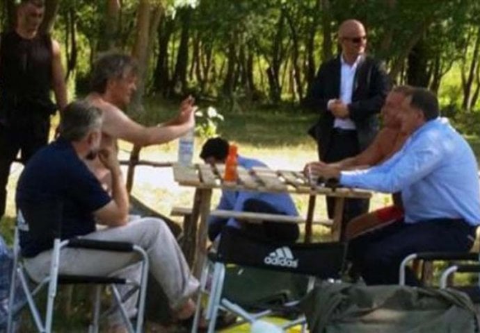 Dodik, vladika Grigorije i Kusturica na smimanju prvog filma RS o ratu u BiH (FOTO)