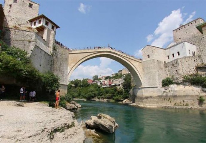 (VIDEO) Biser Hercegovine: Stari most u finskoj reklami za finansijsku kompaniju