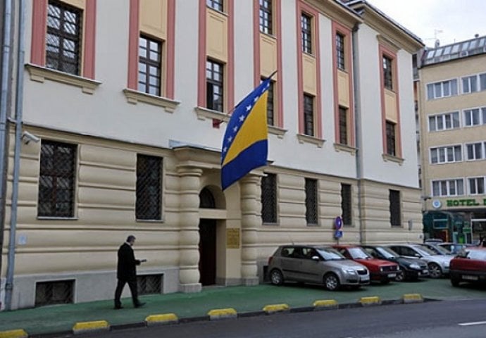 Nakon hapšenja osam osoba u Sarajevu: Tri puštene na slobodu, tri u bijegu.