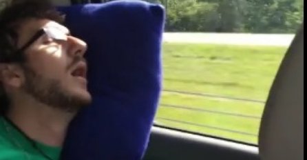 KAD TI RADE O GLAVI: Evo zašto ne treba zaspati u društvu prijatelja