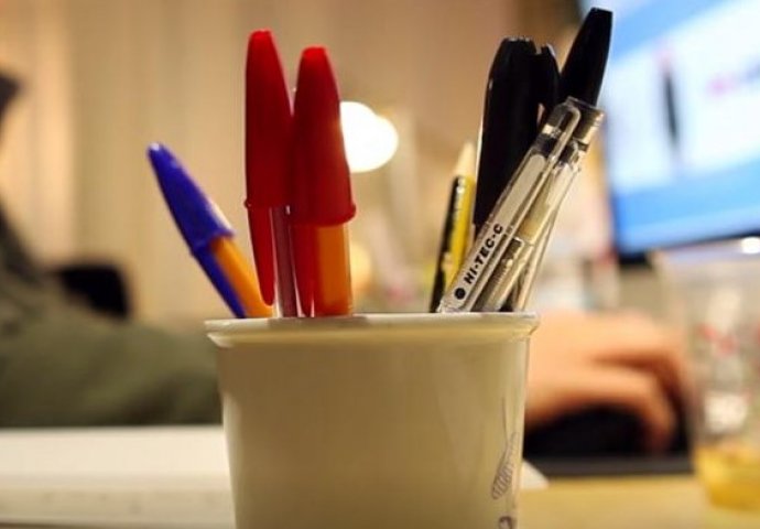 Znate li zašto čep od hemijske olovke ima rupice na dnu? Odgovor će vas iznenaditi 