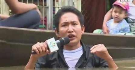 (VIDEO) Pogledajte kako hrabri novinar izvještava iz vode do grla