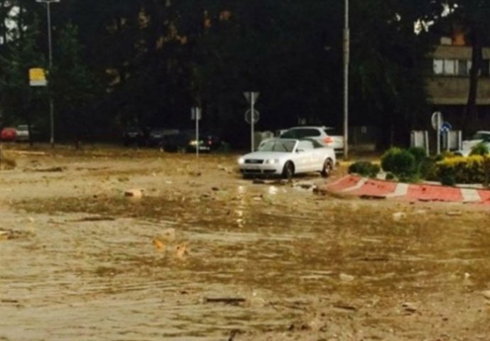 Poplave u Tetovu: petoro mrtvih, od kojih četvoro djece