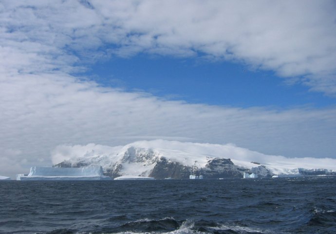Udaljeni, skriveni i zanemarini otoci širom svijeta koji će vas fascinirati 