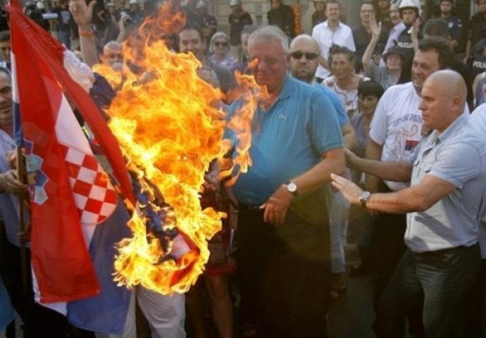 Hrvatska uputila zahtjev Srbiji: Sankcionisati one koji su palili hrvatske zastave