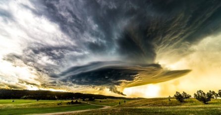 Policajac snimio prizore oluja koji ostavljaju bez daha! 