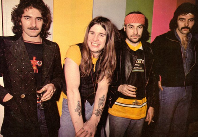 Neki bendovi su na početku svojih karijera imali stvarno čudna imena, a ovo je 13 najneobičnijih