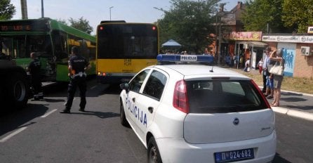 Beograd: U sudaru gradskih autobusa povrijeđeno 29 osoba