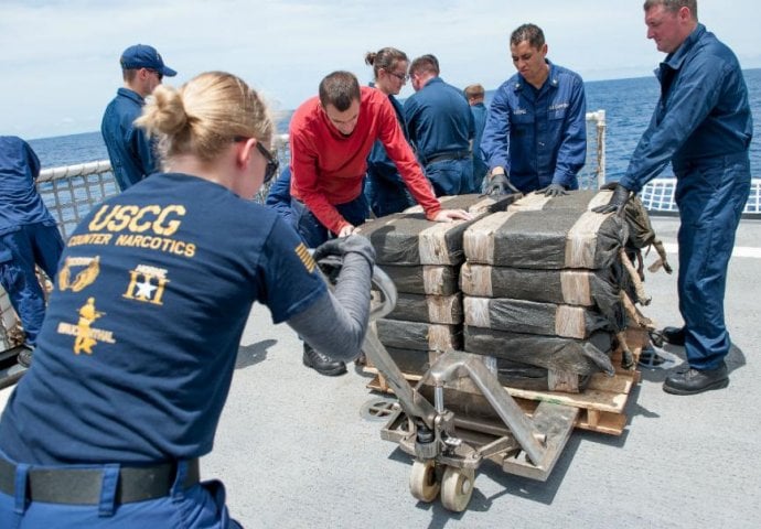 Obalna straža "ulovila" na moru 32 tone kokaina i dvije tone heroina!