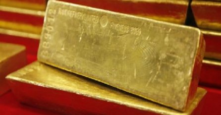 Djevojka pronašla zlatnu polugu tešku pola kilograma