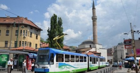 Razbojnik oteo dječaku telefon u sarajevskom tramvaju!