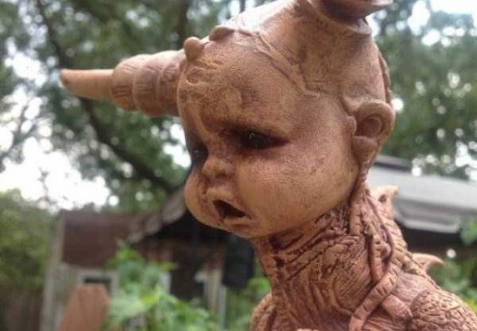 BIZARNO: Savršene igračke za djecu ako želite da imaju traume do kraja života! 