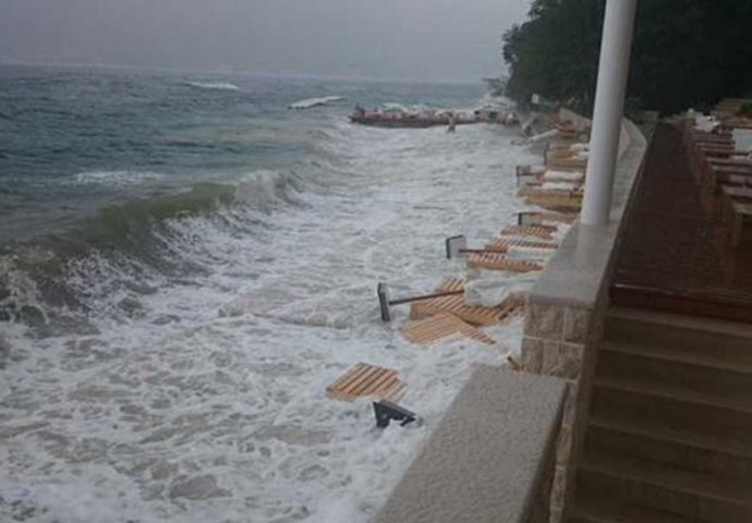 Jak vjetar nosi sve pred sobom, pljuskove očekuju i sutra 