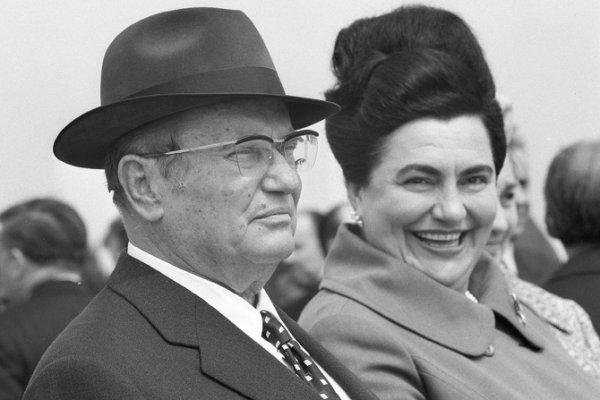 tan2013-10-20-144729531-0