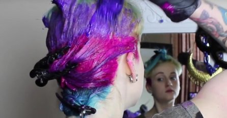 Odlučila se poigrati bojama na svojoj glavi, rezultat će vas iznenaditi! (VIDEO)
