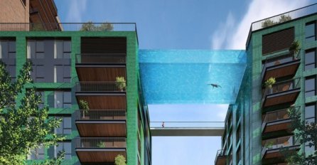  BAZEN NA NEBU: Skroz je providan, ispod vidite gradski haos, a iznad predivni svemir! 